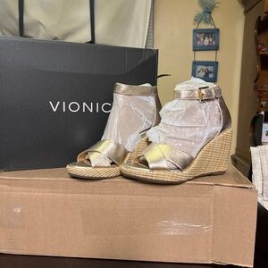 Vionic Marina wedge